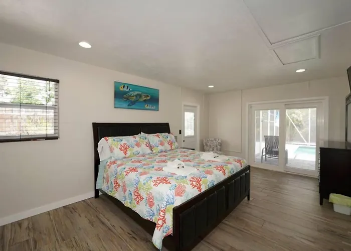 Heated Pool Home - Close To Beaches, Restaurants & More!