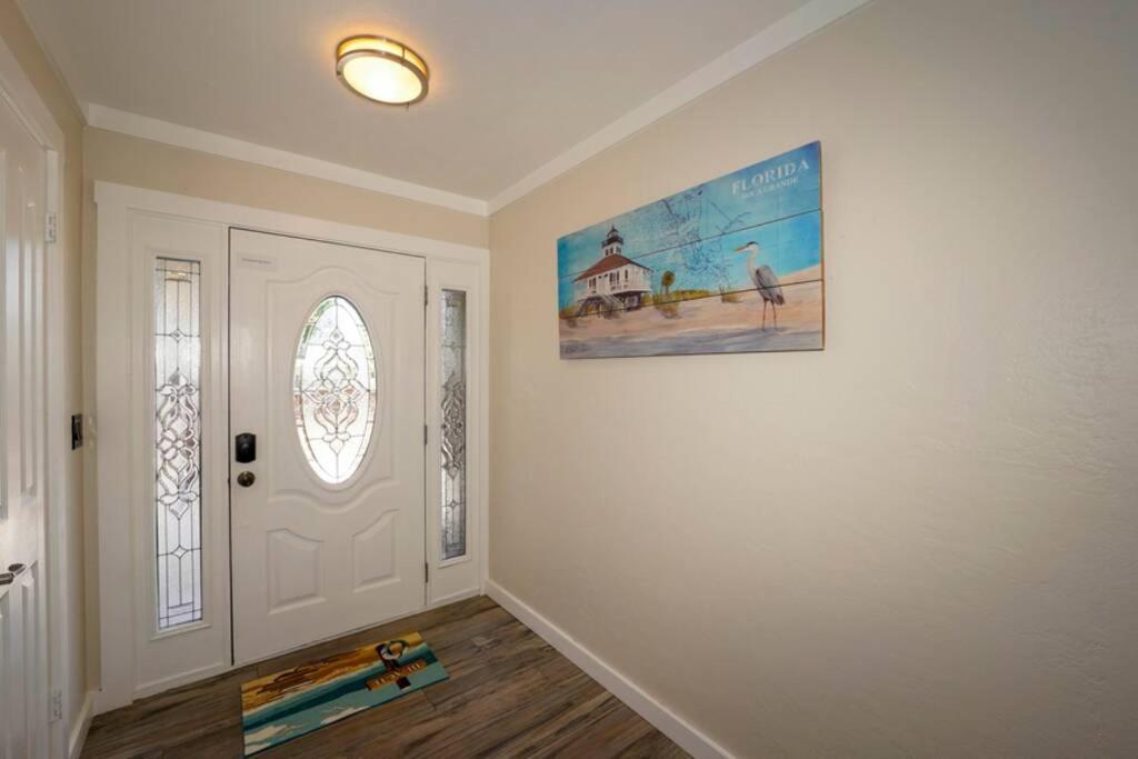 Holiday home Heated Pool - Close To Beaches, Restaurants & More!